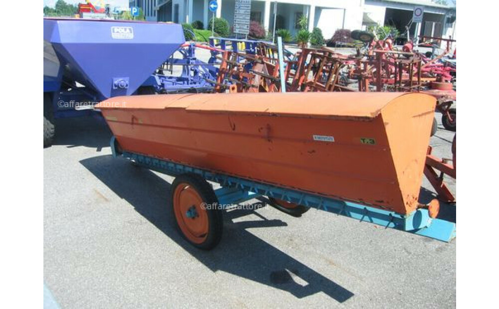 USED SPEDO TROLLEY-MOUNTED FERTILIZER/SALT SPREADER - 2