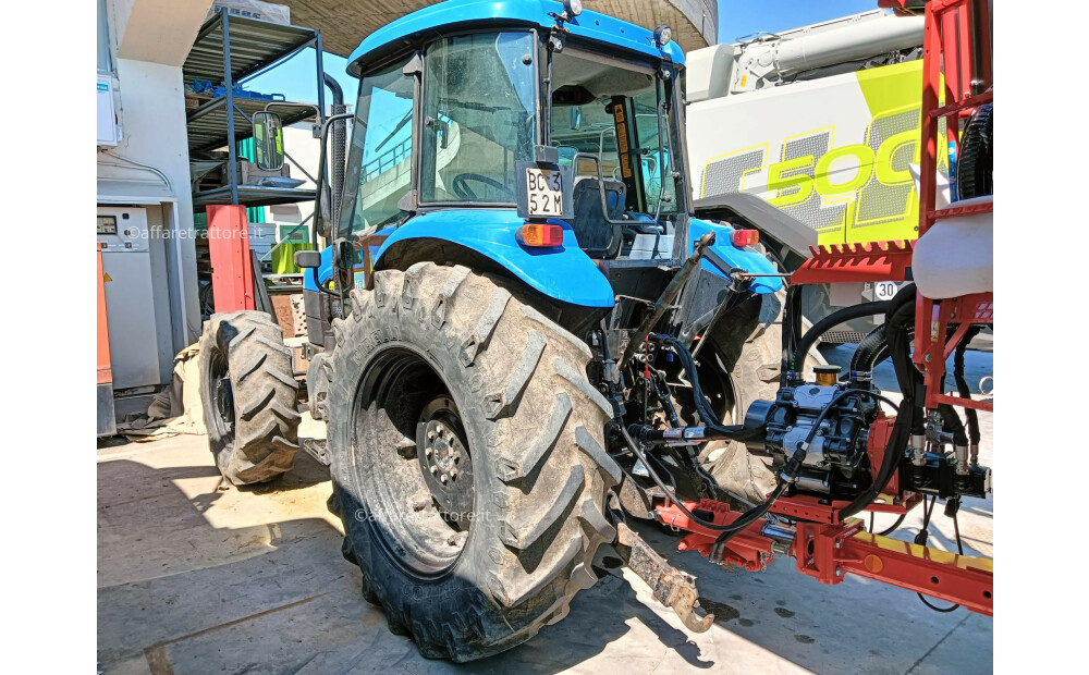 New Holland TD95 Used - 9