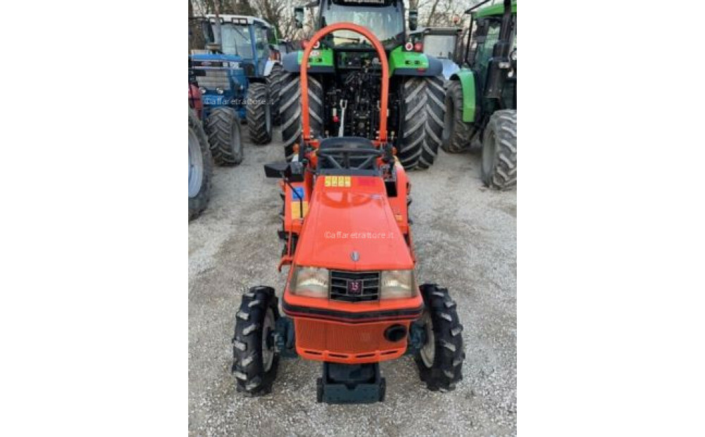 Kubota Bulltra B1 15 with hoe Used - 4