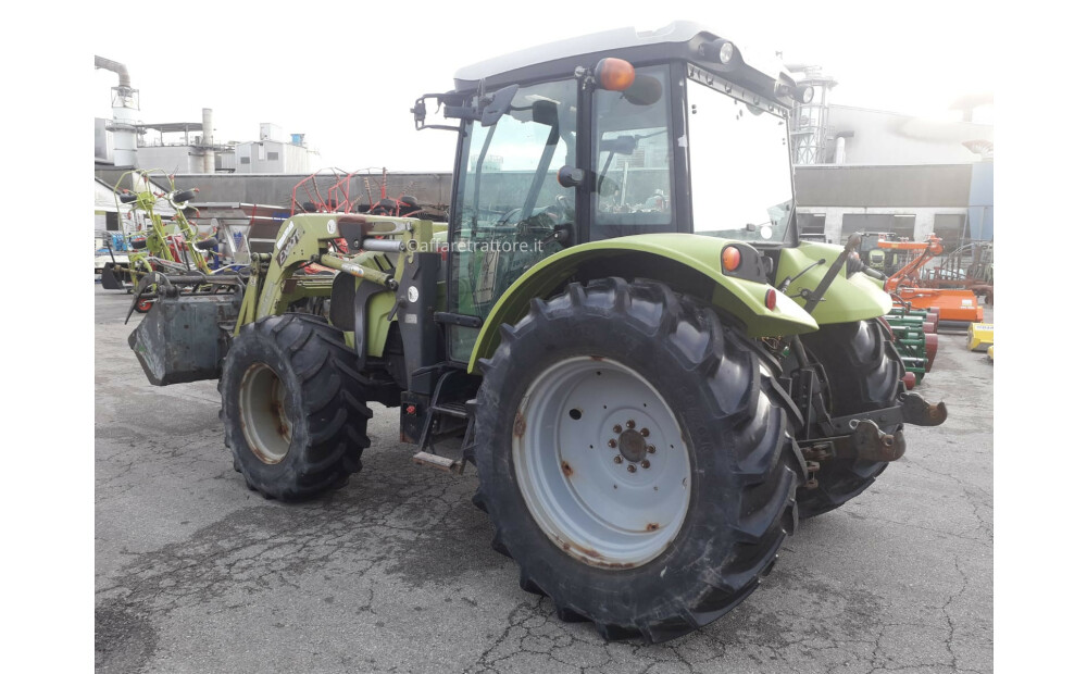 CLAAS Axos 340 Tractor - 3