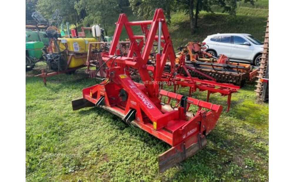 Perugini NK 250 + seeder attachment Used - 1