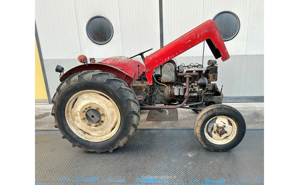 Busatto 440 Tractor - 35 hp - 8