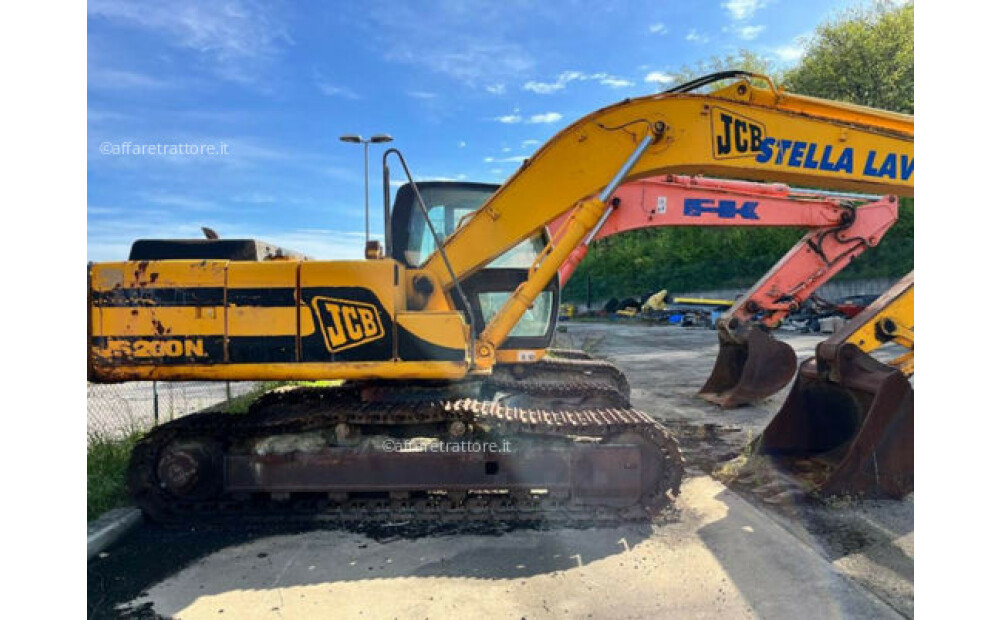 JCB JS 200 Used - 3