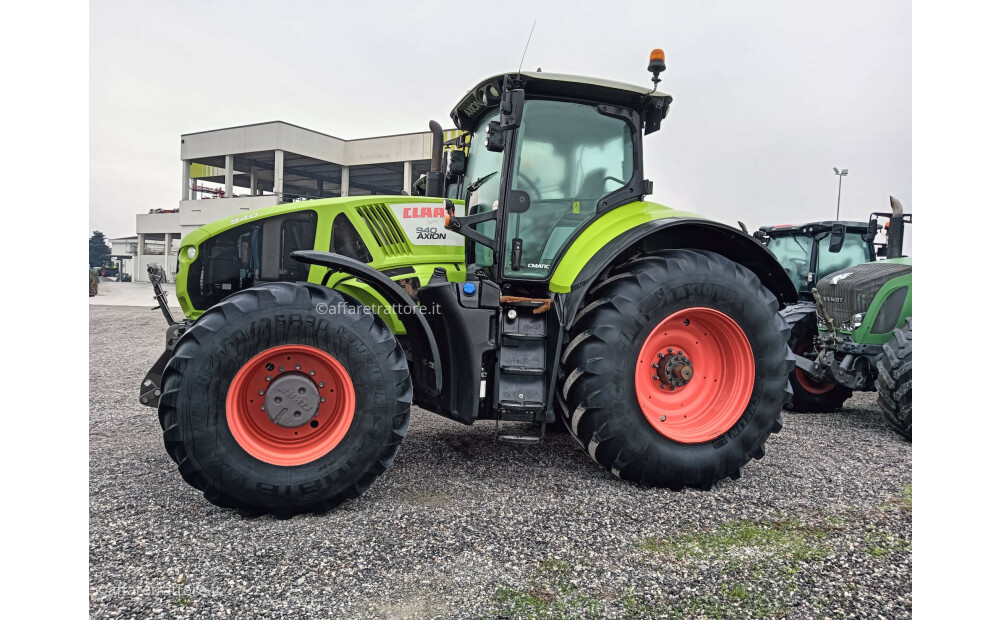 Claas AXION 940 Used - 14