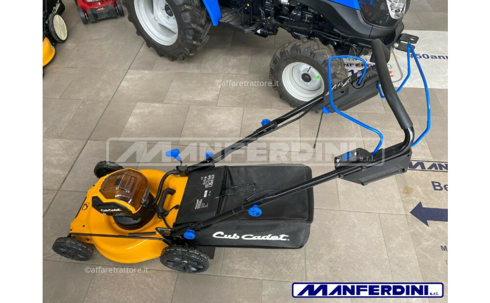 Cubcadet LM5 E 51R Ride-on Mower New - 6