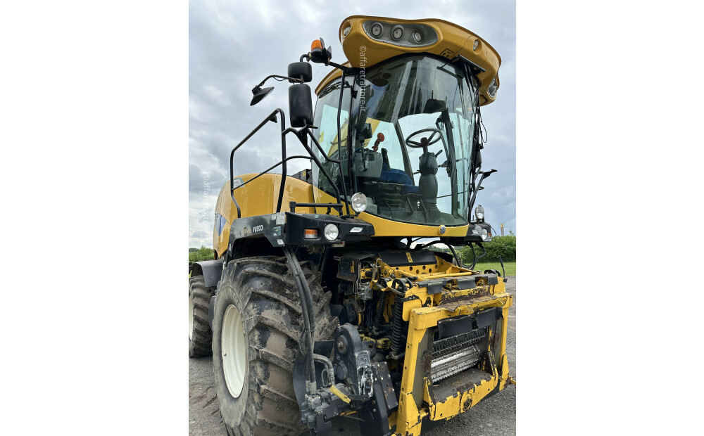 New Holland FR 9050 Used - 3