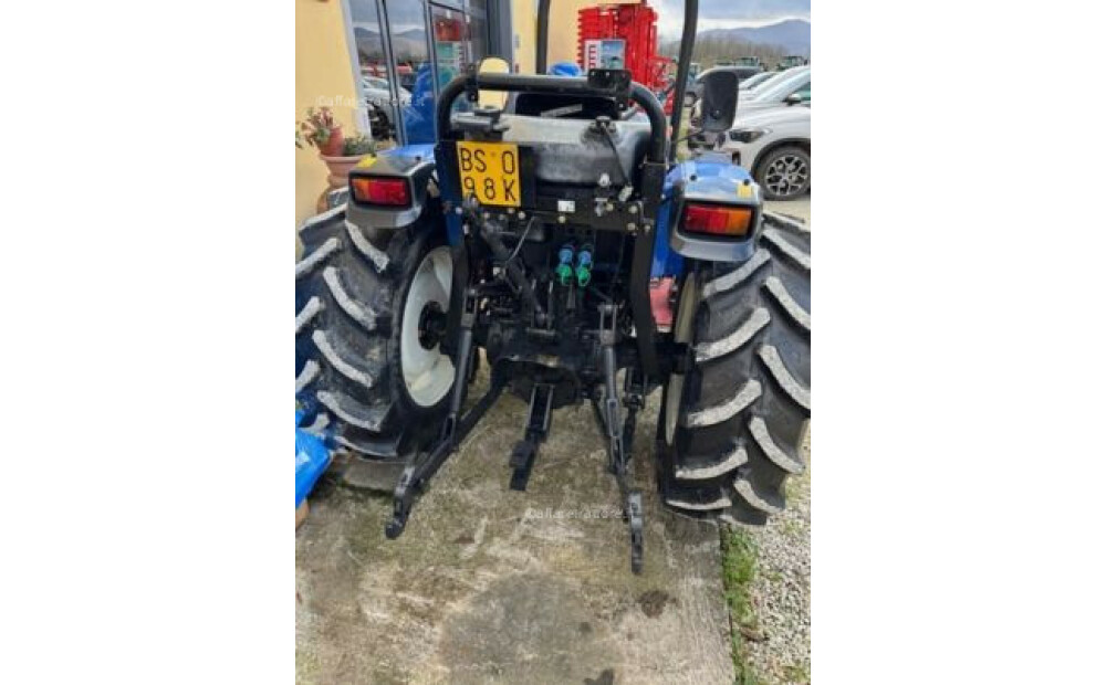 New Holland BOOMER 50 Used - 4