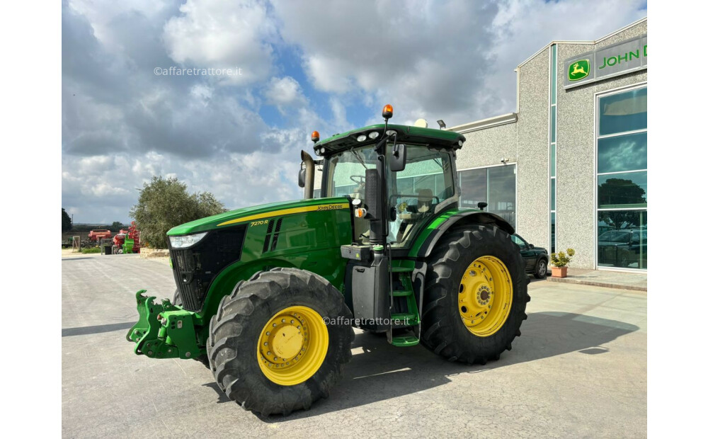 John Deere 7270R Used - 1