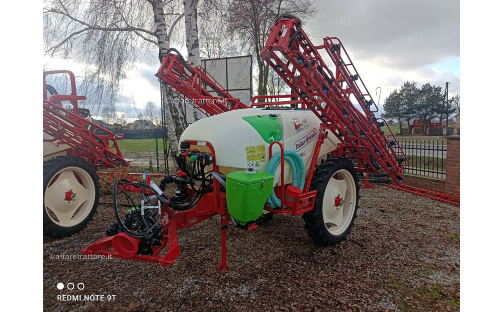 Bury Feldspritze / Sprayer / Pulvérisateur / Polverizzatore / Прицепной опрыскиватель / Opryskiwacz ciągniony Pelikan 2000 l Nowy - 2