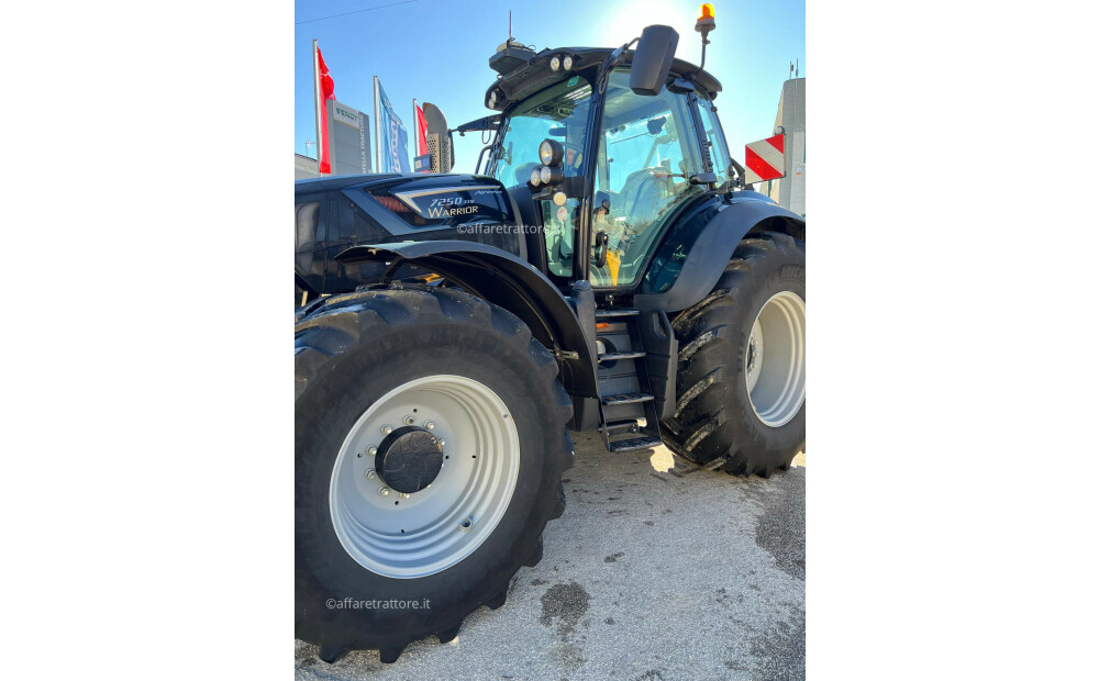 Deutz-Fahr AGROTRON TTV 7250 Used - 3