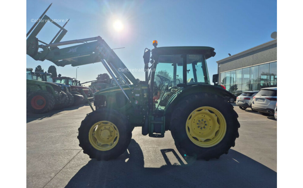 John Deere 5720 Used - 6