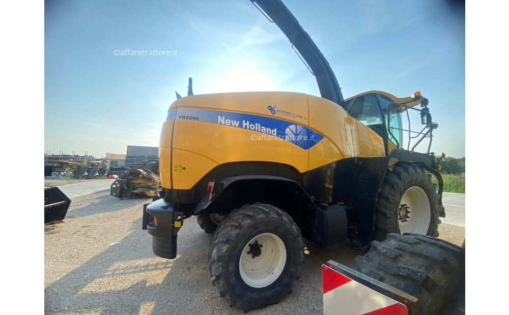 555740001 New Holland FR9090 Forage Harvester - Overhauled - 3