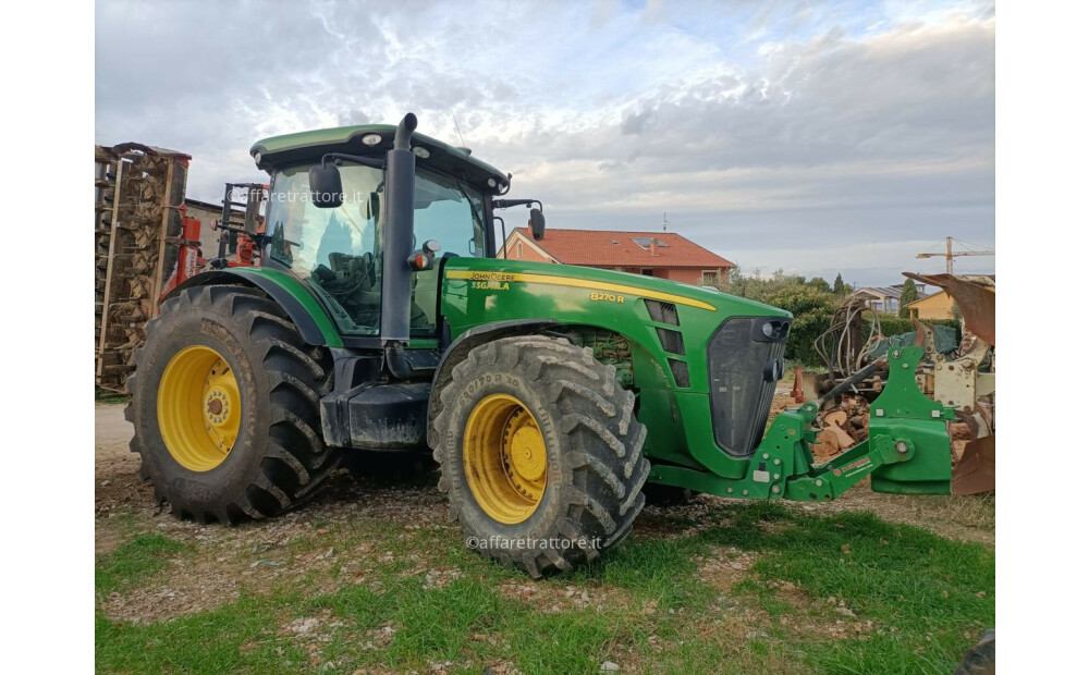 John Deere 8270R Used - 2