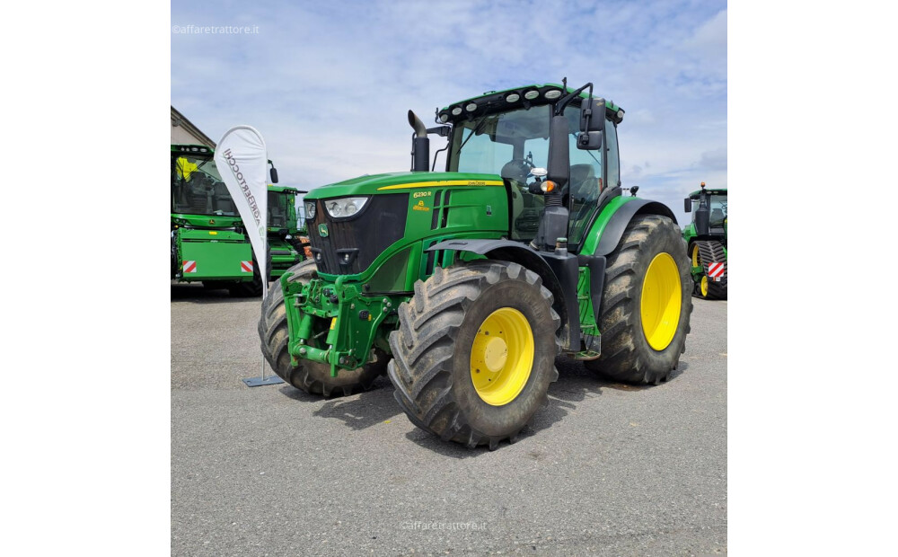 John Deere 6230R Used - 2