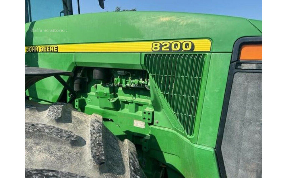 John Deere 8200 Used - 10