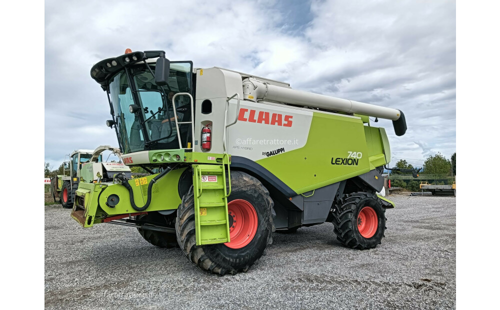 Claas LEXION 740 Used - 12