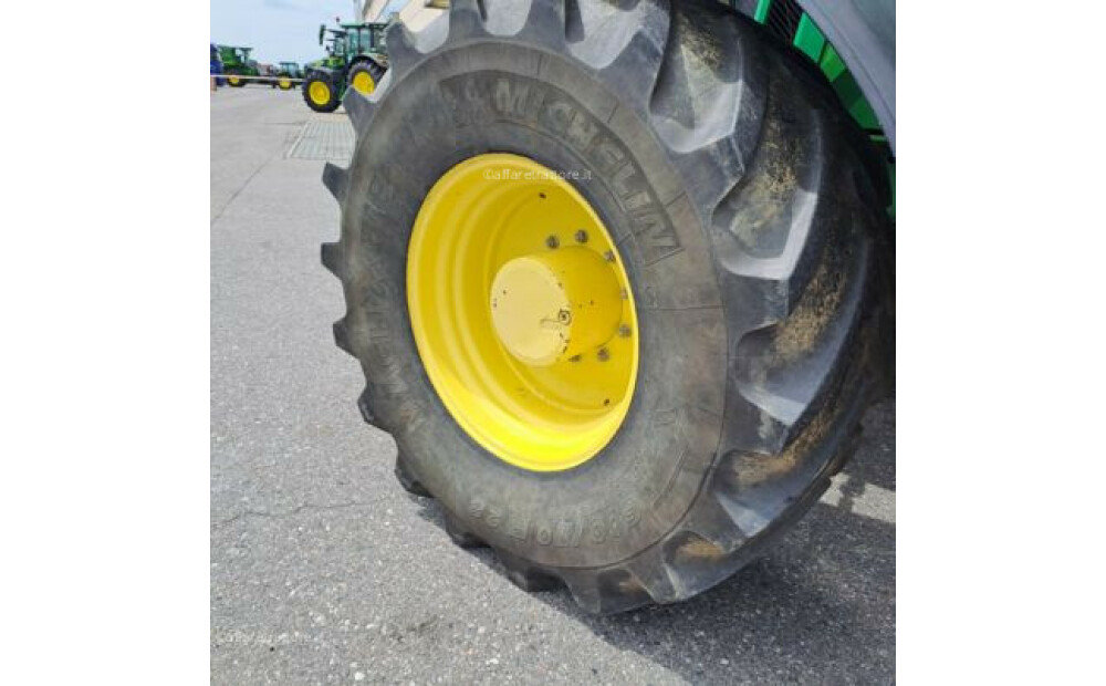 John Deere 6230R Used - 8