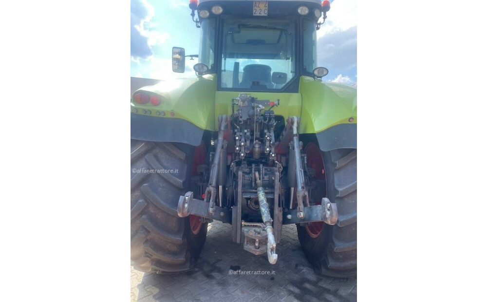 Claas axio Used - 3