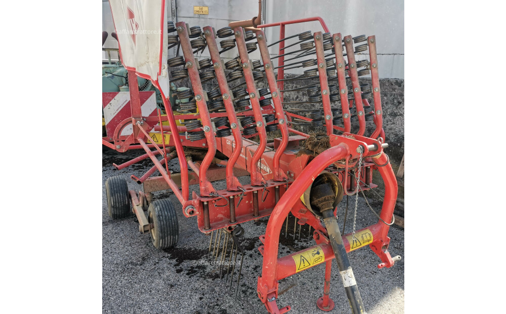 Kuhn GA 4121 GM Rake - 7