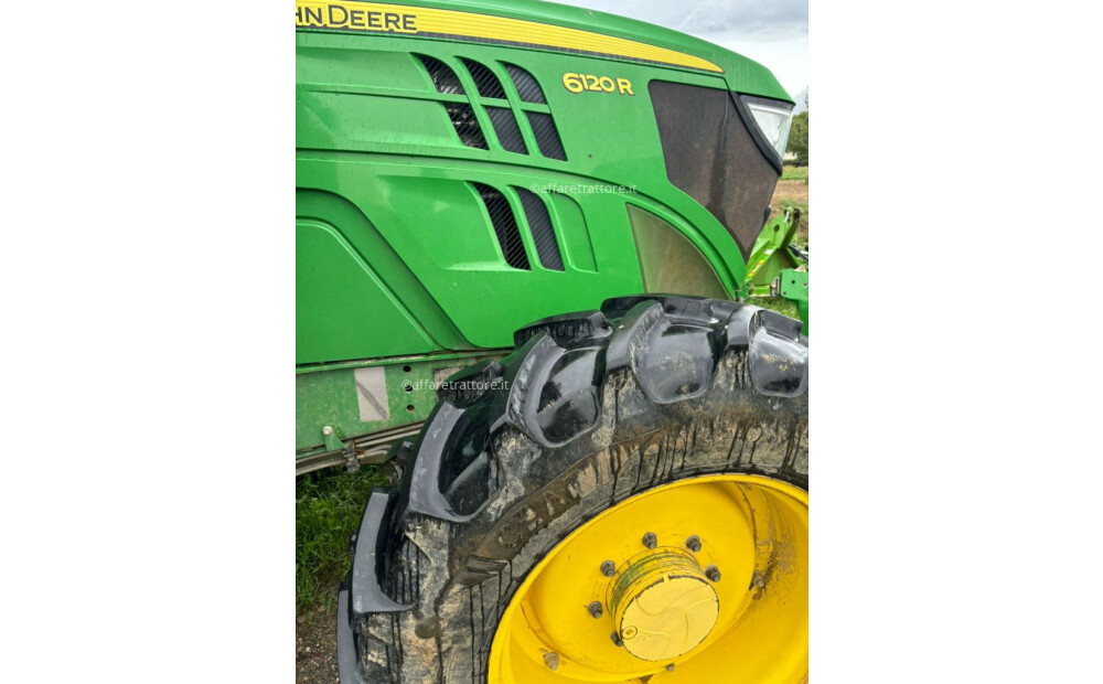 John Deere 6120R Used - 3