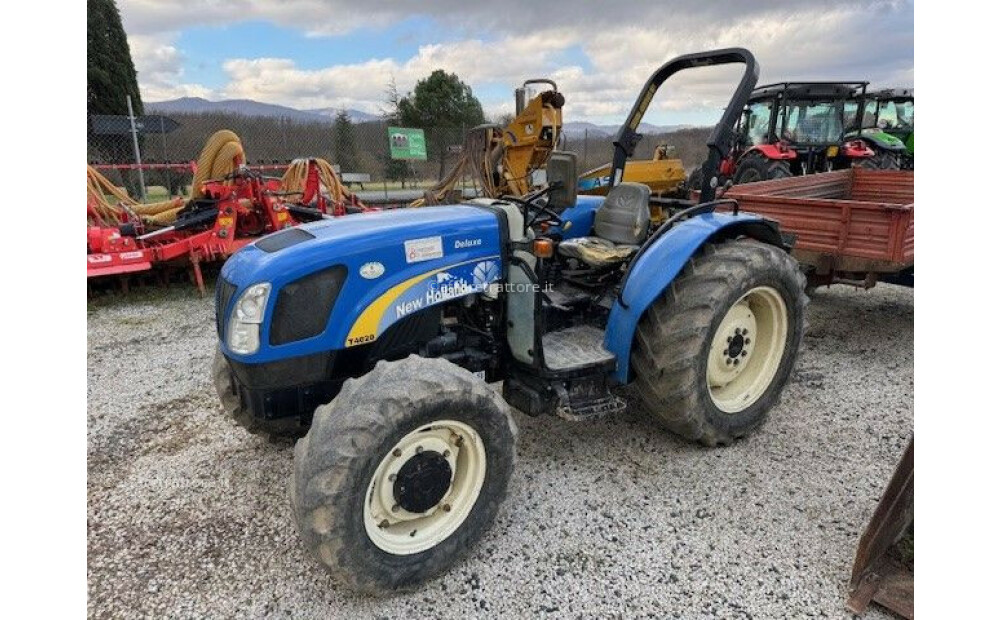 New Holland T4020 Deluxe Used - 1