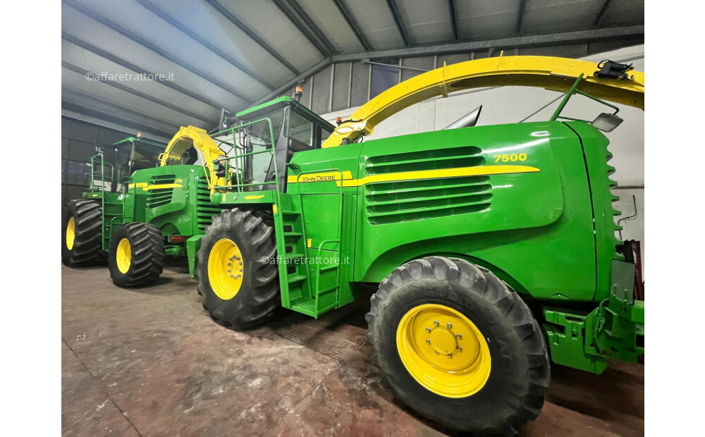 John Deere 7700 Used - 9