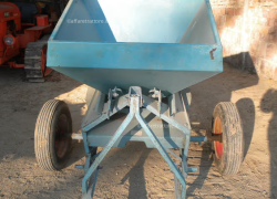 Used Fertilizer Spreader