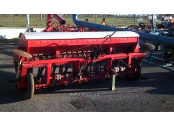 USED CARRARO PAMPAS 300 WHEAT SEEDER