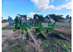 Viviani REVERSIBLE THREE-FURROW PLOW Used